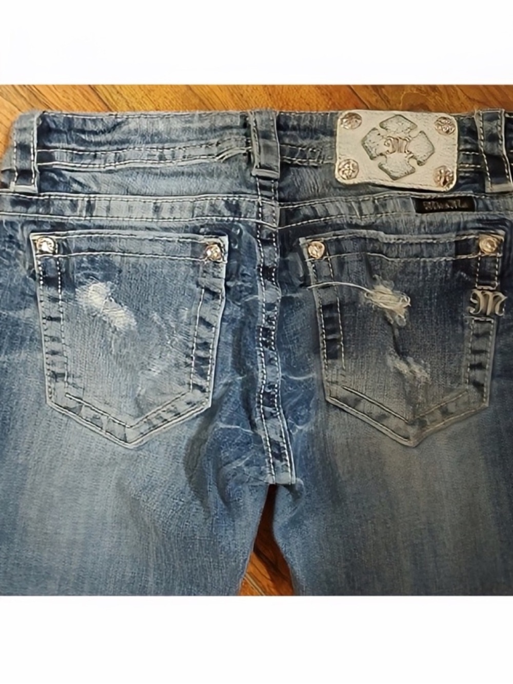 Beautiful Miss Me Signature Boot Light Blue Distressed Denim Jeans 33” Inseam